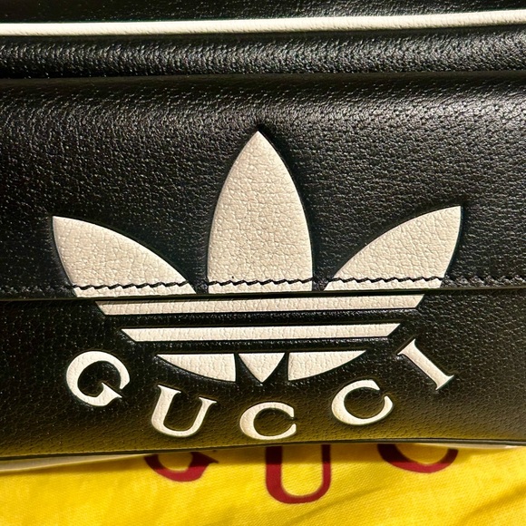 Gucci x ADIDAS Trefoil Zip Belt Bag-Brand New - Picture 2 of 13